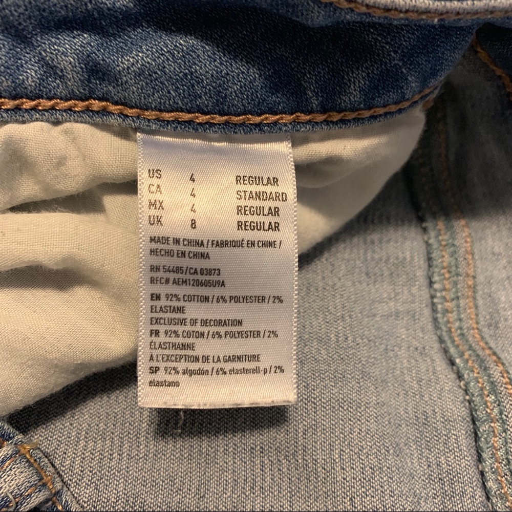 American Eagle Jean - Picture 3 of 5